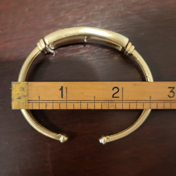 Vintage Monet Gold Tone & Mother Of Pearl Cuff Bracelet - Picture 4 of 6